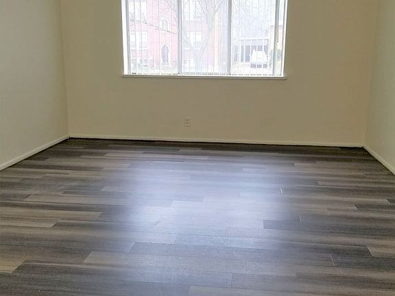 4th image of 2144 Yale Ave APT 7