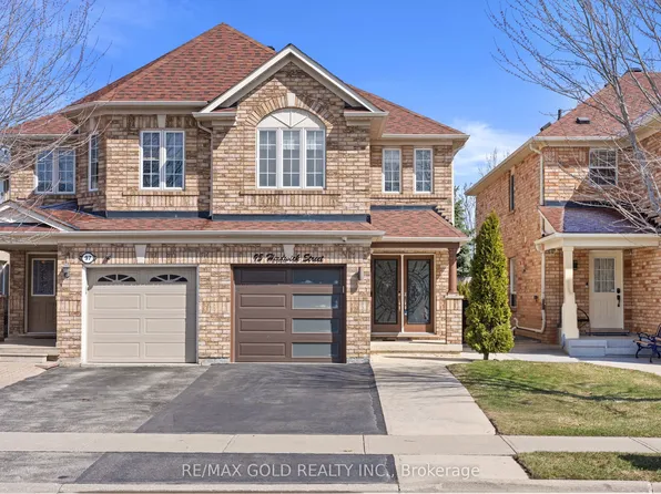 95 Herdwick St, Brampton, ON L6S 6M1