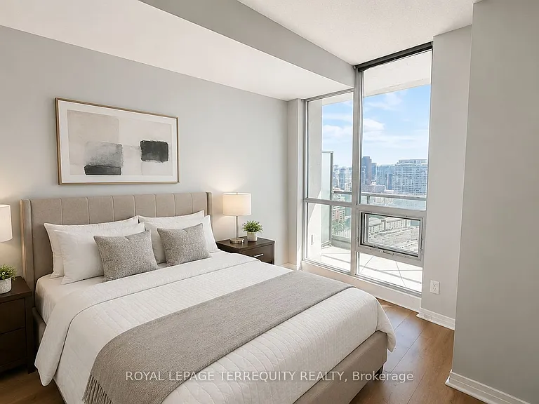 16 Yonge St #3408 — Photo 4