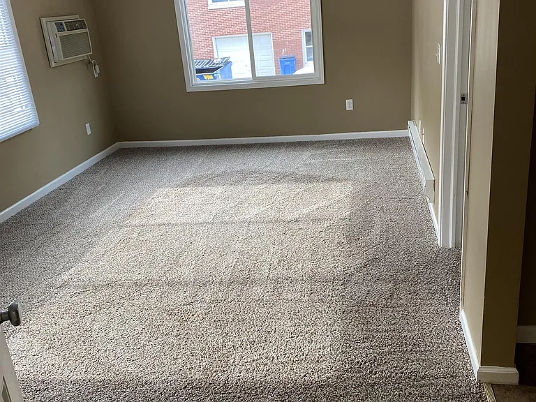 709 W Church St — Photo 3