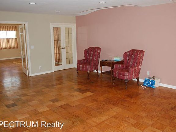 3rd image of 6158 Craigmont Dr