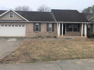 405 Ridgedale Dr, Strawberry Plains, TN 37871