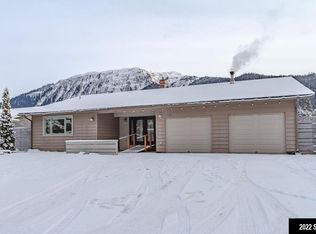 3060 Glacierwood Dr, Juneau, AK 99801
