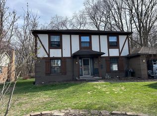 31693 Hillbrook St, Livonia, MI 48152