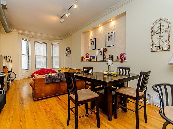 4th image of 166 W Grand Ave APT 3C