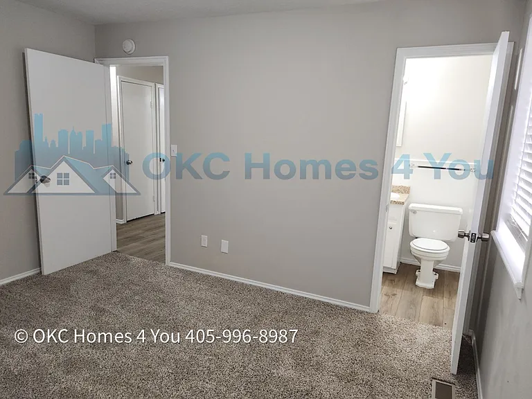 401 SW 63rd Pl — Photo 17