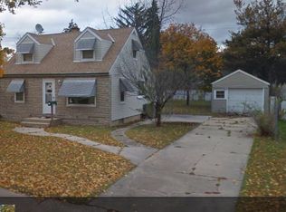 5106 N 61st St, Milwaukee, WI 53218
