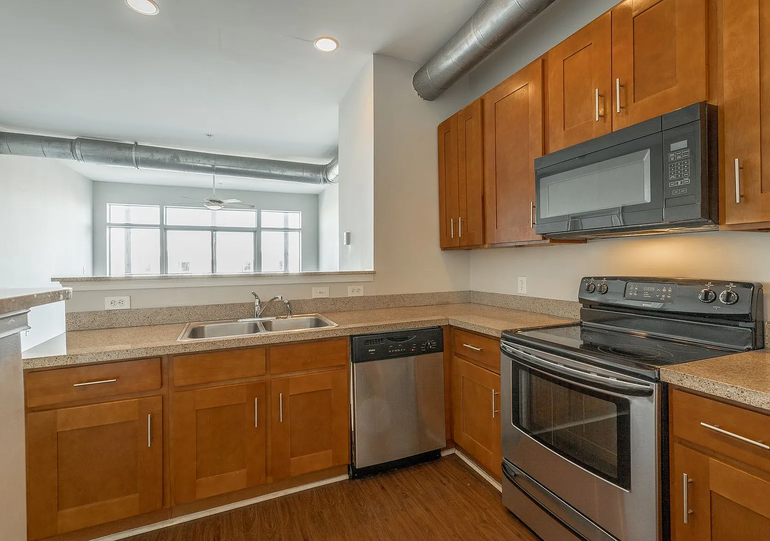 Southside Flats | Modern Apartments in Chattanooga's Southside District — Photo 3