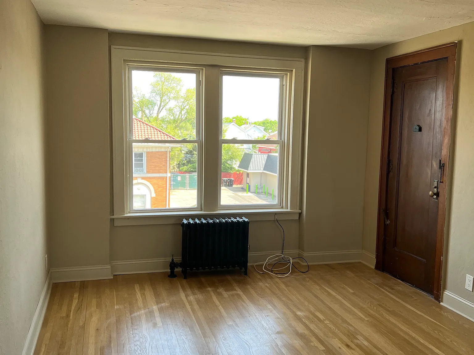 2 bed, 700 sqft, $1,195 — Photo 3