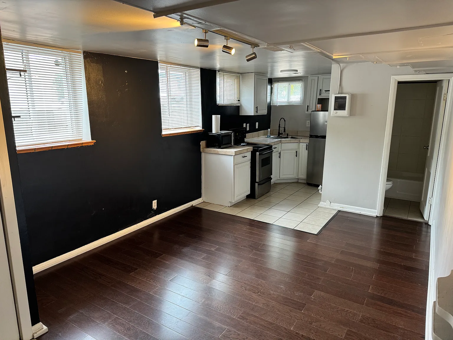 1 bed, 650 sqft, $1,500 — Photo 2