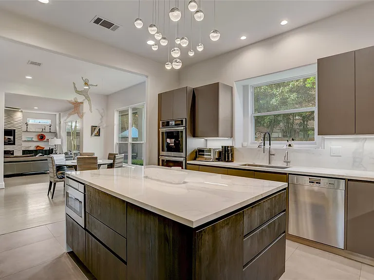 4806 Wedgewood Dr — Photo 8