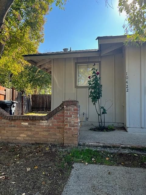 1st image of 10422 Buena Plaza Cir