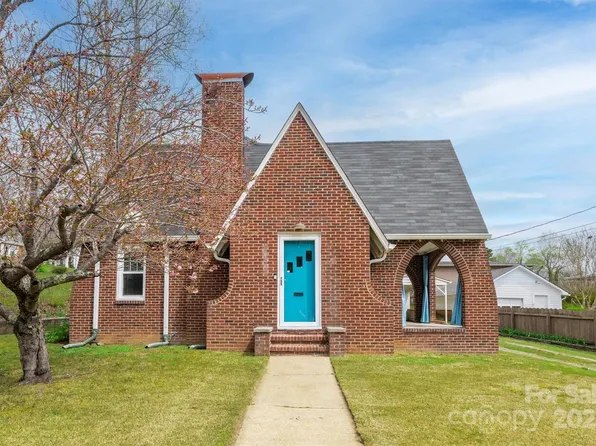 110 Todd St NW, Lenoir, NC 28645