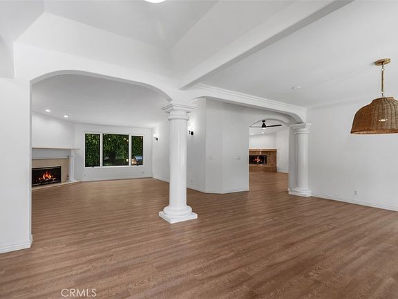 2nd image of 600 Cliff Dr