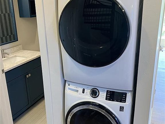 5th image of 1640 Spoke St #3