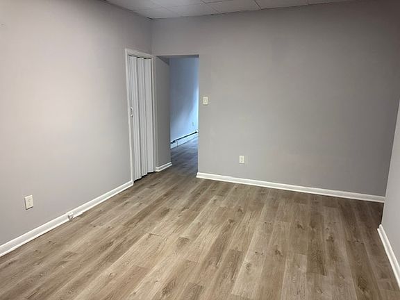 5th image of 3534 Wharton St #1