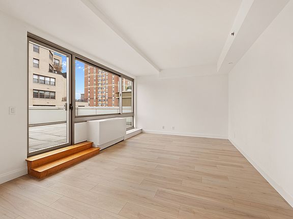 4th image of 242 E 25th St #Phb