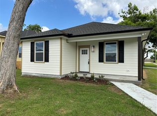 2201 Venus Pl, Violet, LA 70092