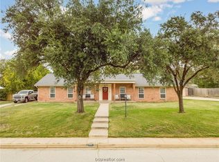 2303 Bristol St, Bryan, TX 77802