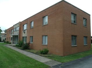 6753 York Rd APT 201, Parma Heights, OH 44130