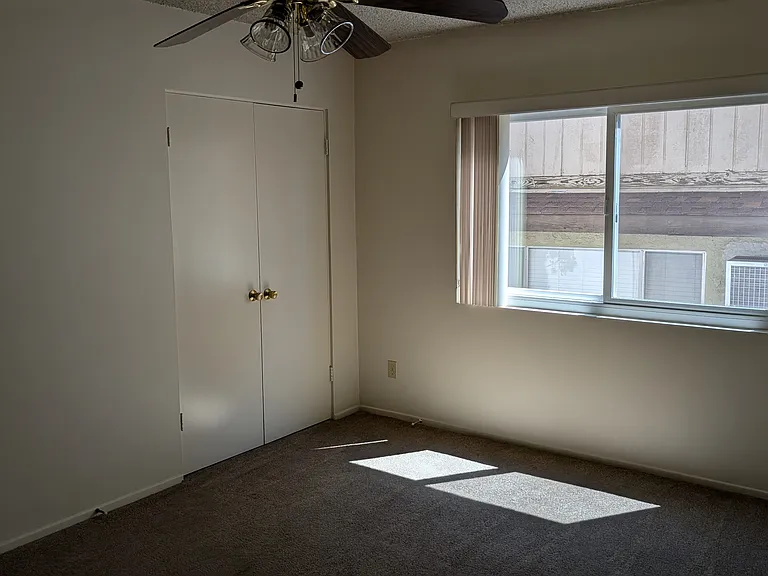 Providencia Apts — Photo 28