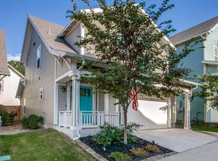 952 Bassett Pl, Dallas, TX 75208