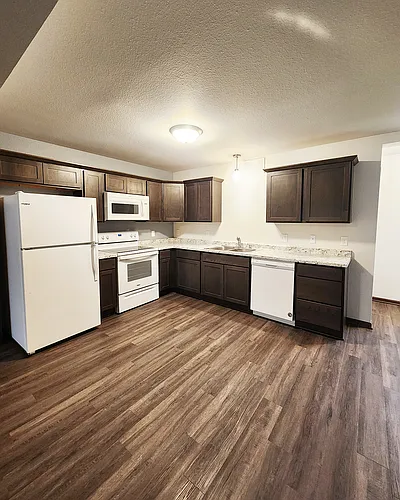Maple Brook Townhomes Photo 1