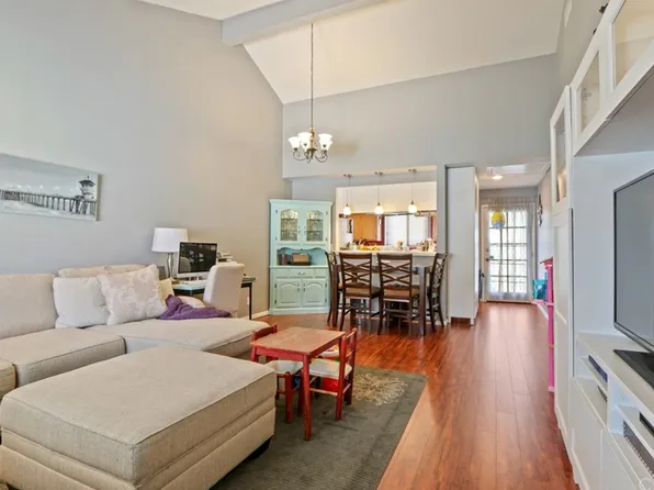 1335 Newport Ave APT 308, Long Beach, CA 90804