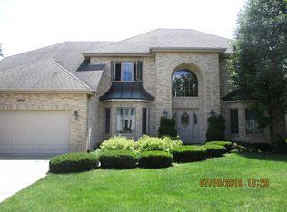 921 Naples Ln, Woodridge, IL 60517