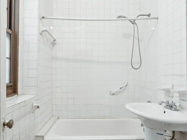 1100 Grandconcourse image 5 of 8