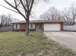 813 E Waco St S, Broken Arrow, OK 74011