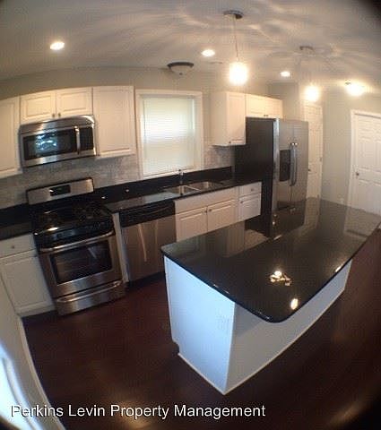 1st image of 3028 Humboldt Ave S #2