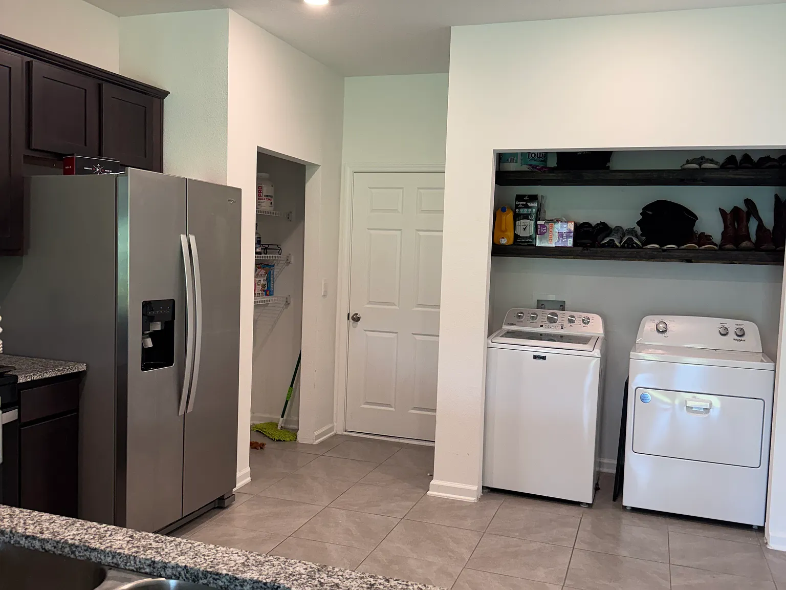 2 bed, 2.5 bath, 1210 sqft, $2,300 — Photo 3