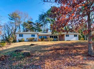 1108 NW Sharon Rd, Knoxville, TN 37919