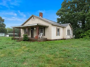1074 Lavender Rd, Grover, NC 28073