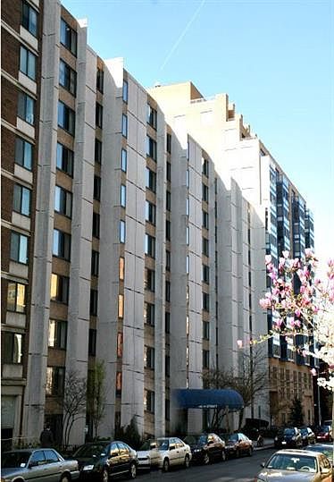 2nd image of 1440 N St NW Unit P10
