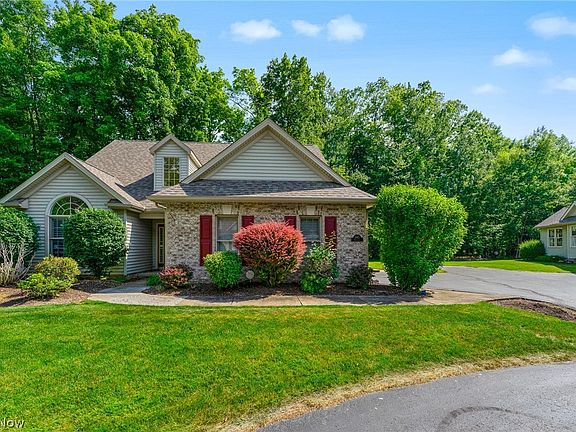 3rd image of 8462 Hitchcock Rd