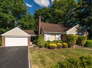 3524 Frost Rd, Shrub Oak, NY 10588