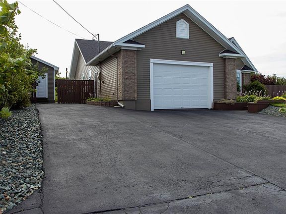 5th image of 6 Heath Crescent