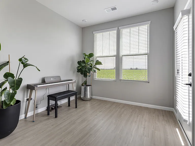 2227 Ryegrass Ln — Photo 11