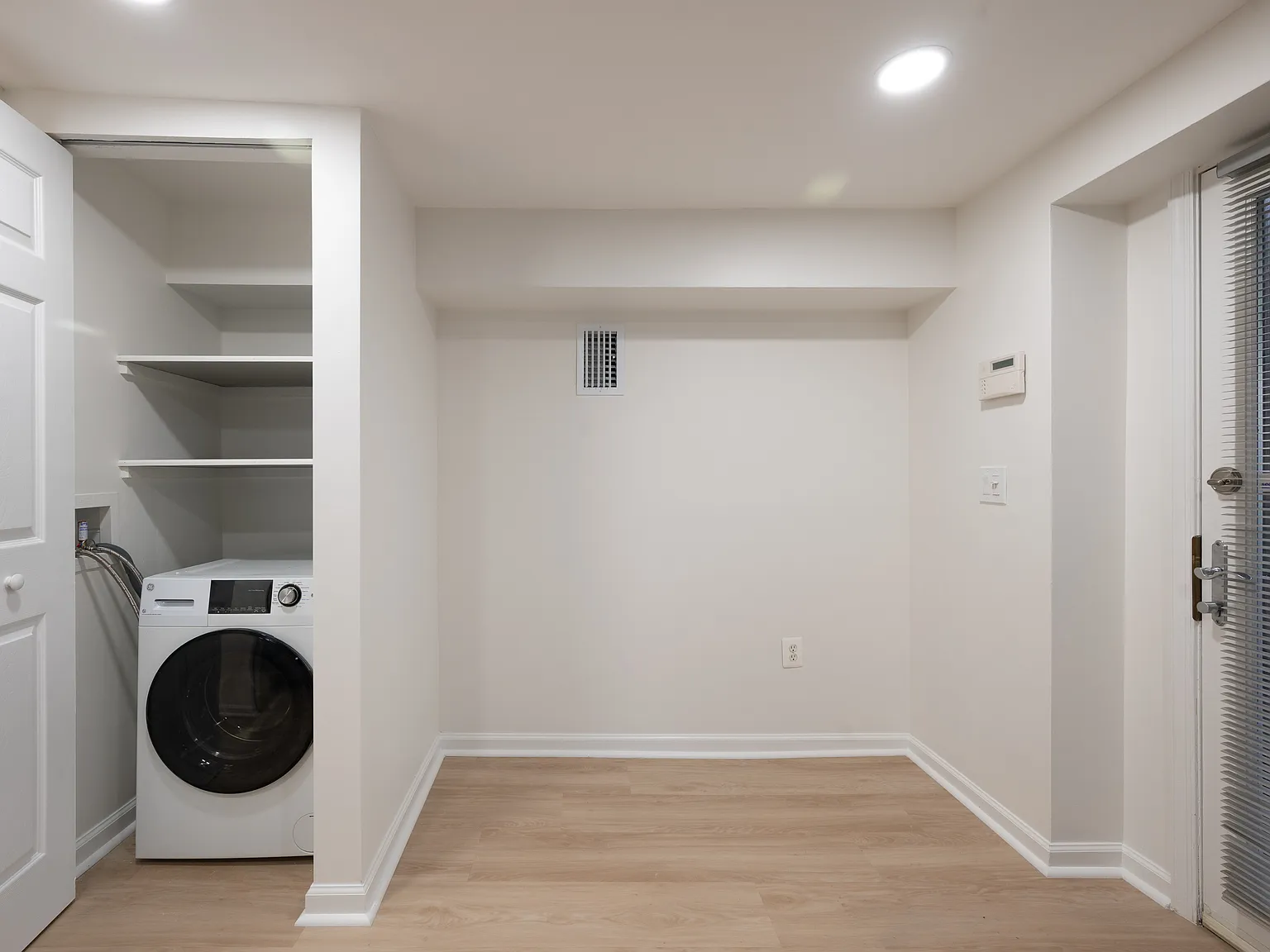 1 bed, 550 sqft, $2,190 — Photo 4