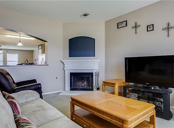 4th image of 436 Willowlake Dr