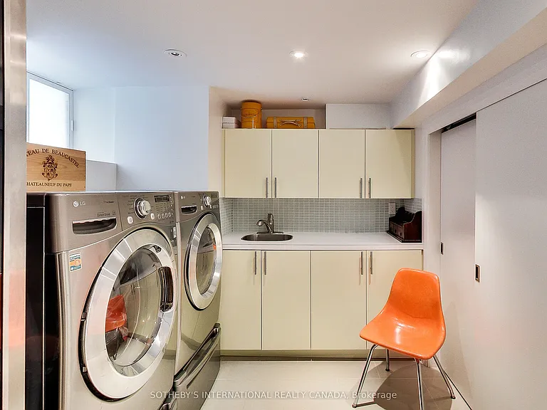 114 Westmount Ave — Photo 25