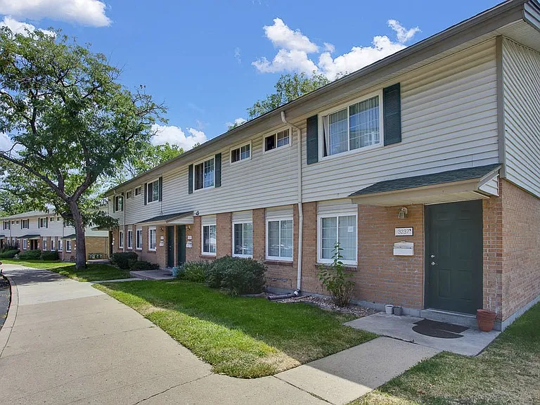 Townhome apartment home exterior