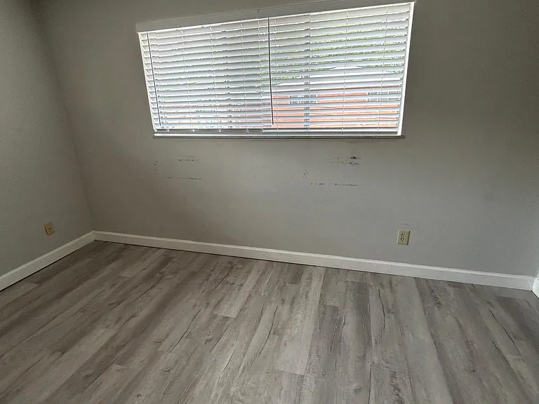 7327 Hampshire Dr #3 — Photo 8