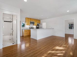 731 Raymond Ave #E, Santa Monica, CA 90405