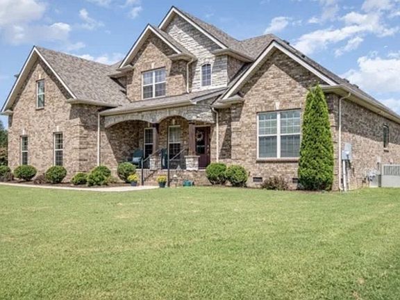 3rd image of 2303 Lionheart Dr