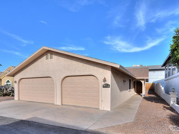 2nd image of 9025 Lakeview Dr