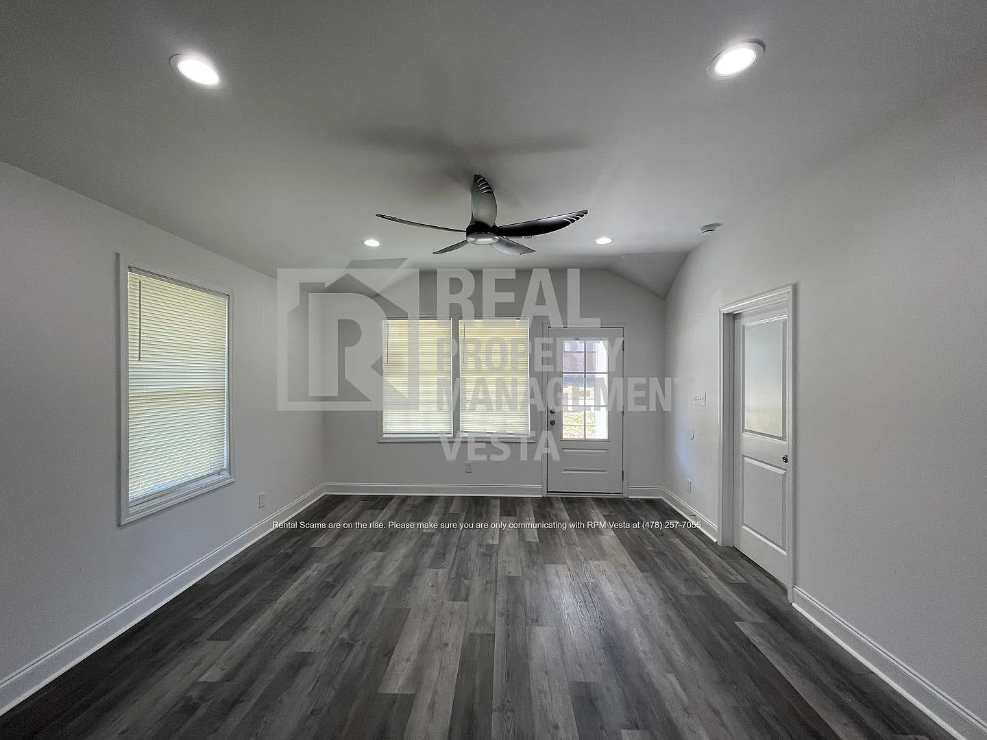 3 bed, 2.5 bath, 1064 sqft, $1,450 — Photo 4