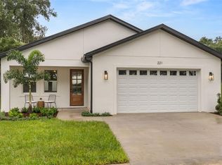 221 S Sunset Ave, Mascotte, FL 34753